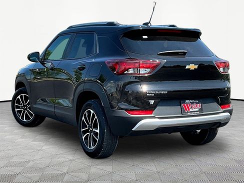 Used 2026 Chevrolet TrailBlazer LT AWD/4WD image 4