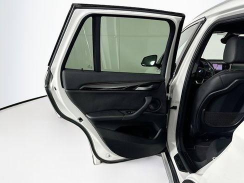 Used 2021 BMW X1 xDrive28i w/ Premium Package image 26