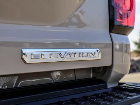 New 2026 GMC Canyon Elevation w/ Convenience Package RWD image 72