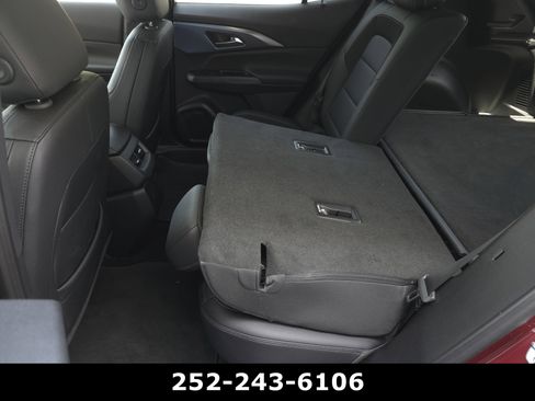Used 2025 Chevrolet Equinox EV LT w/ Convenience Package FWD image 31