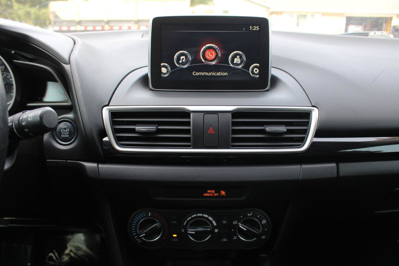 Used 2016 MAZDA MAZDA3 i Touring FWD image 27