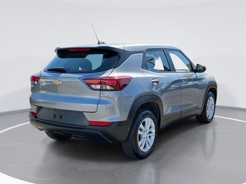 Used 2023 Chevrolet TrailBlazer LS FWD image 5