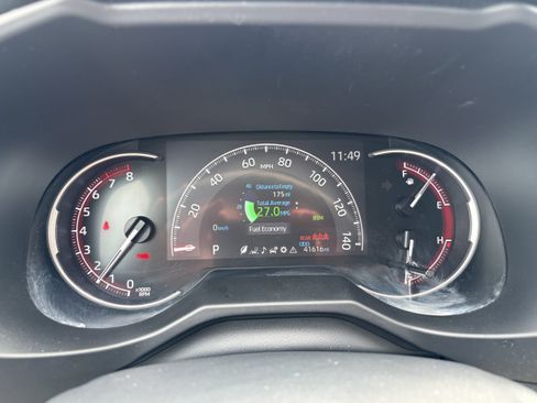 Certified 2023 Toyota RAV4 LE AWD/4WD image 4