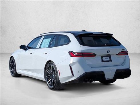 New 2026 BMW M5 Touring image 9
