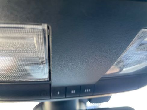 Used 2022 Dodge Challenger GT w/ Blacktop Package image 18