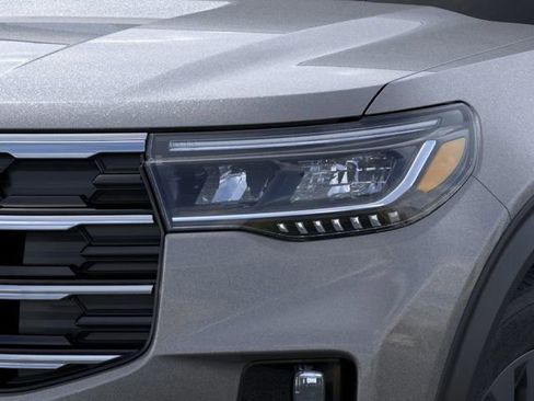 New 2026 Ford Explorer Active w/ Active Comfort Package image 18