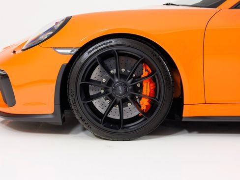 Used 2018 Porsche 911 GT3 RWD image 9