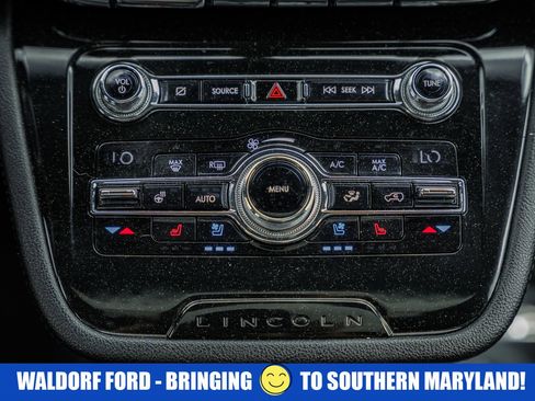 Used 2020 Lincoln Corsair Reserve w/ Equipment Group 201A AWD/4WD image 29