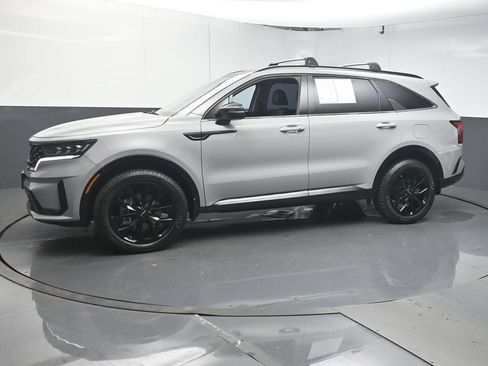 Used 2023 Kia Sorento SX AWD/4WD image 4
