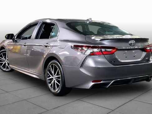 Used 2024 Toyota Camry SE FWD image 12