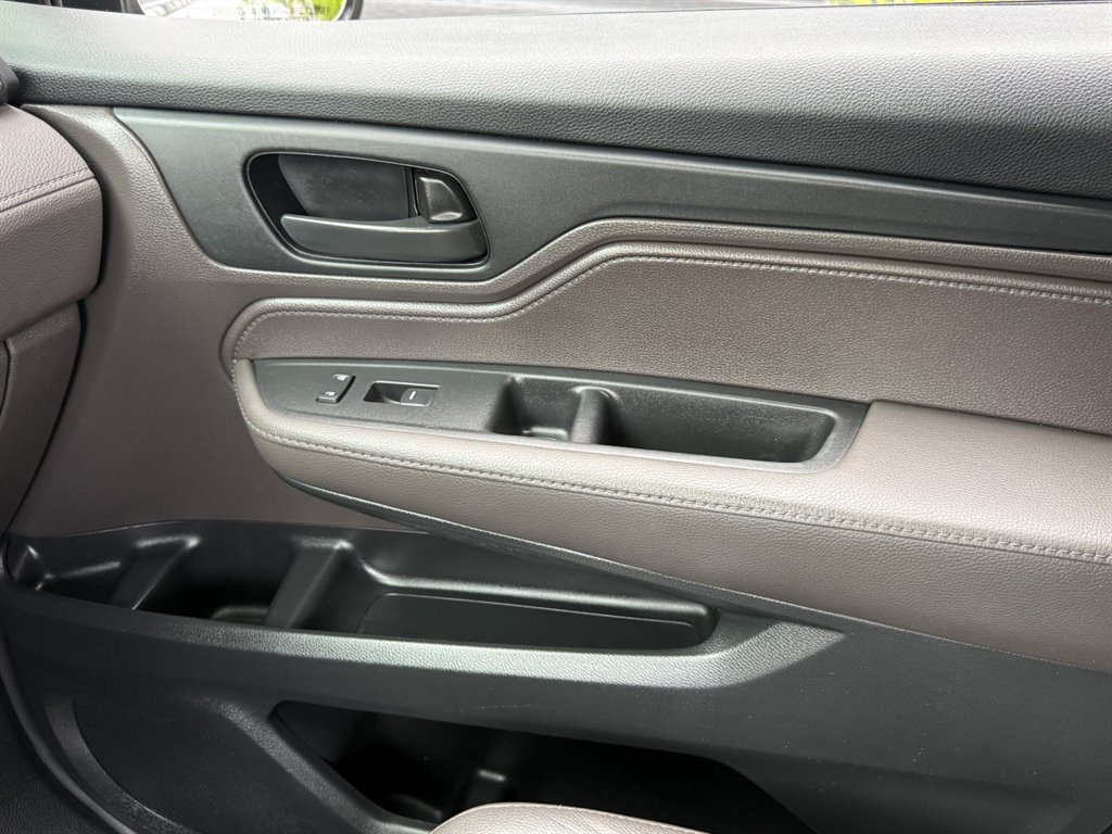Used 2018 Honda Odyssey EX-L image 35
