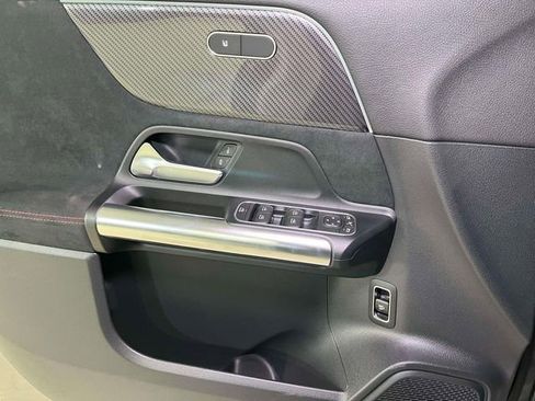 Used 2022 Mercedes-Benz GLA 250 4MATIC image 33