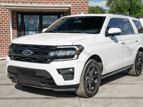 Used 2023 Ford Expedition Limited AWD/4WD image 1