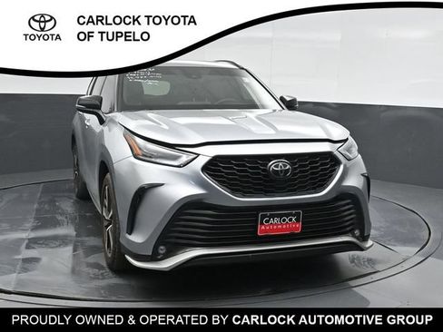 Used 2022 Toyota Highlander XSE FWD image 7