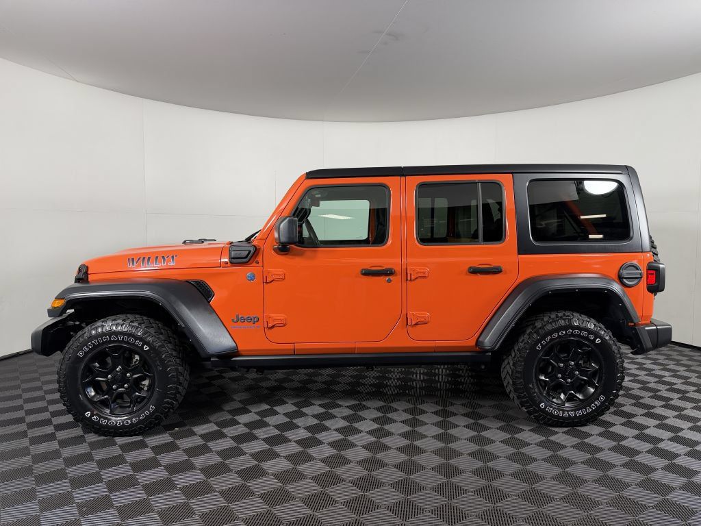 Used 2023 Jeep Wrangler Unlimited w/ 8.4" Radio Group AWD/4WD image 8