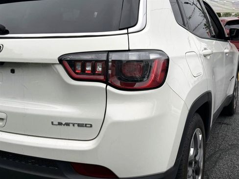 Used 2019 Jeep Compass Limited FWD image 6