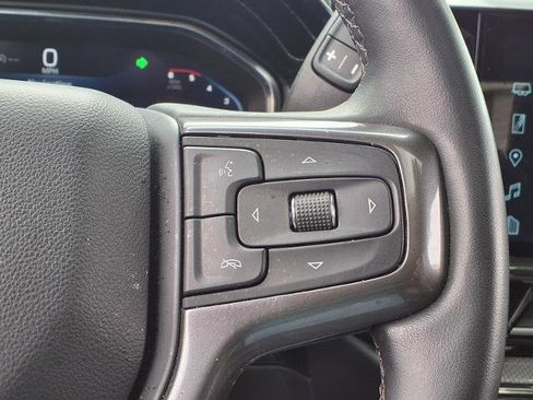 Used 2024 Chevrolet Silverado 2500 ZR2 w/ Technology Package AWD/4WD image 13