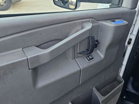 Used 2019 Chevrolet Express 3500 Work Van 2D Chassis w/ Power Convenience Package image 11
