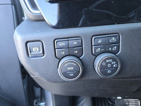 Certified 2025 Chevrolet Silverado 2500 LTZ w/ LTZ Convenience Package image 10