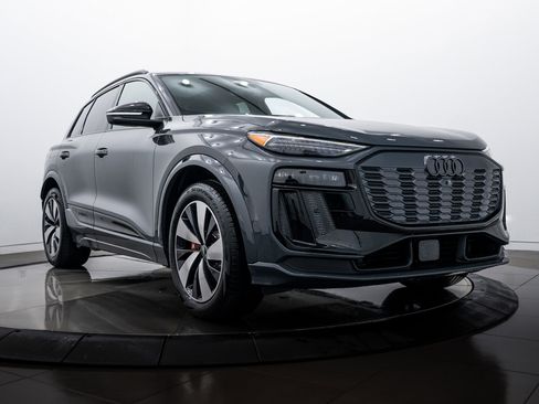 New 2025 Audi SQ6 e-tron Premium Plus image 1