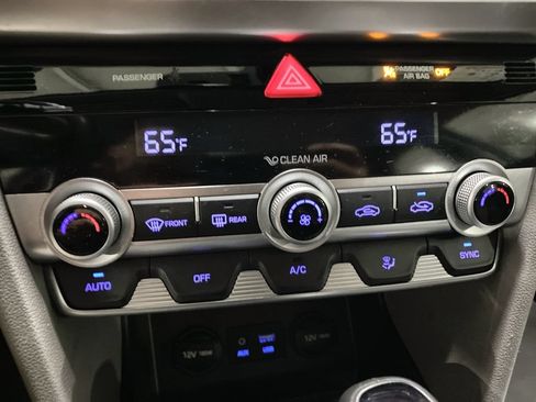 Used 2019 Hyundai Elantra Value Edition FWD image 26