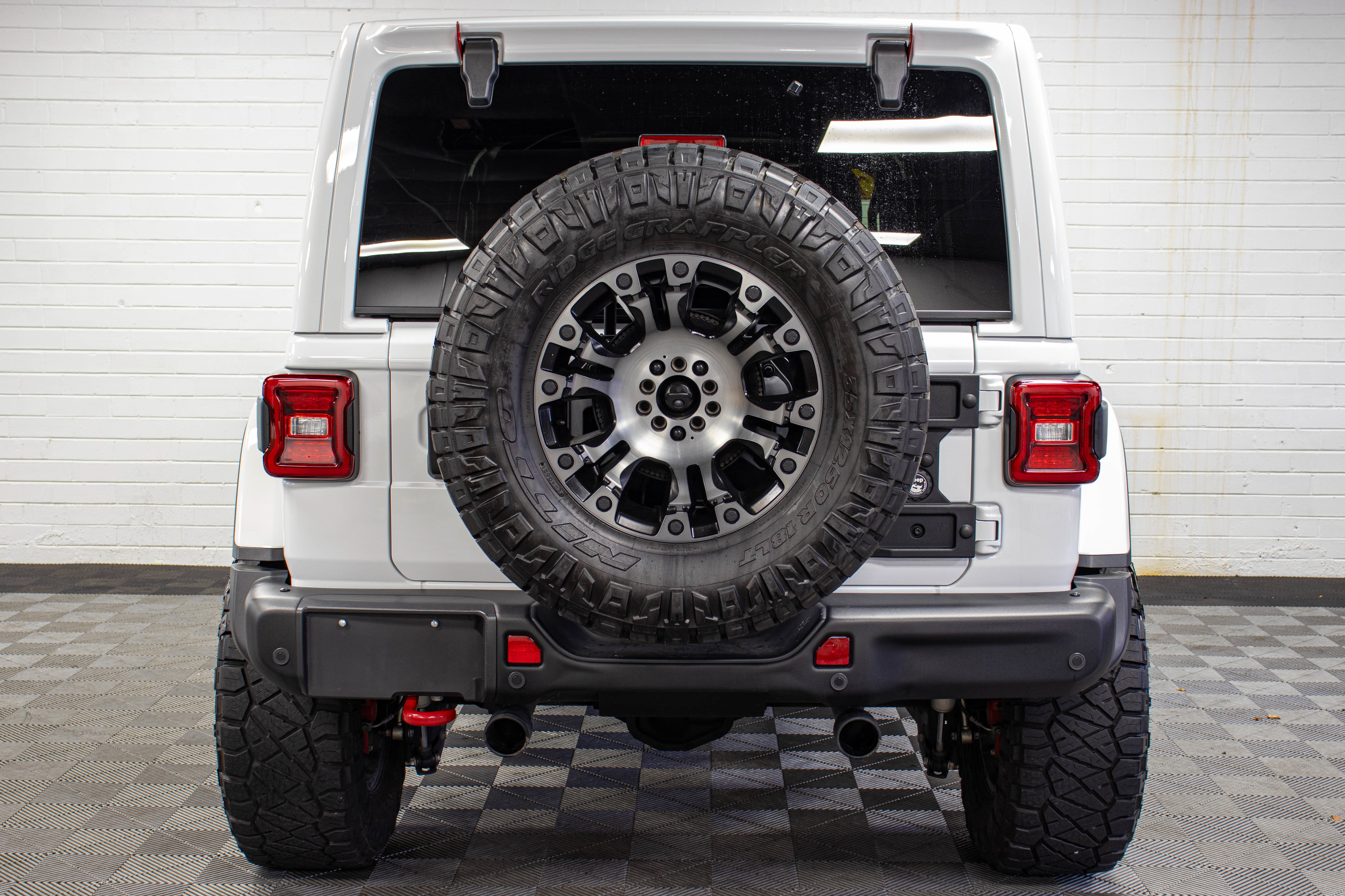 Used 2021 Jeep Wrangler Unlimited Rubicon w/ Steel Bumper Group AWD/4WD image 4