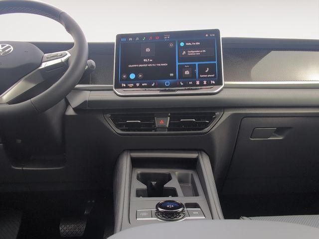 Certified 2026 Volkswagen Tiguan SE w/ Panoramic Sunroof Package AWD/4WD image 11