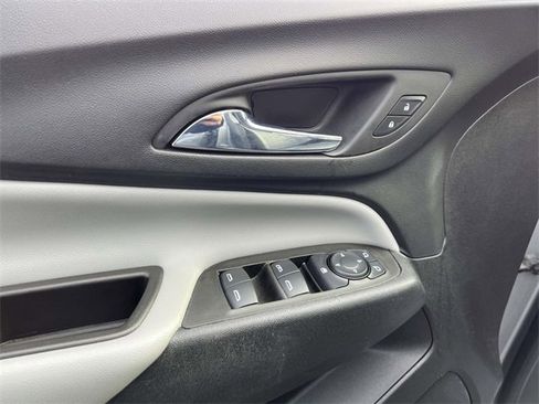 Certified 2023 Chevrolet Equinox LS image 18