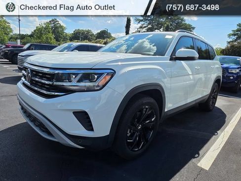 Used 2022 Volkswagen Atlas SE w/ Panoramic Sunroof Package FWD image 1