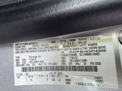 Used 2016 Ford Fiesta SE FWD image 19