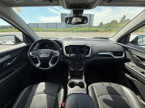Used 2023 GMC Terrain SLT AWD/4WD image 10