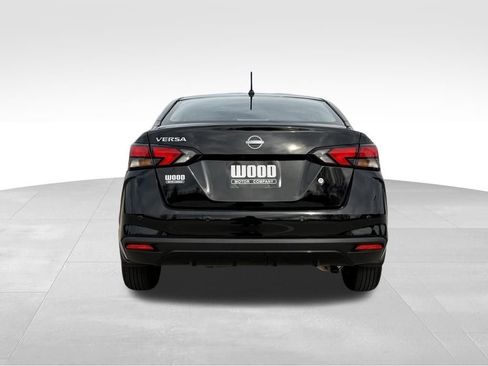 Used 2025 Nissan Versa S w/ Trunk Package image 4