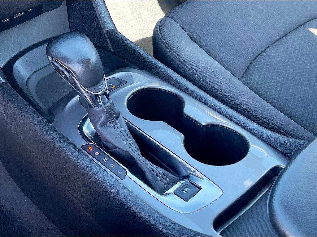 Used 2024 Chevrolet Malibu RS w/ LPO, Floor Liner Package FWD image 16
