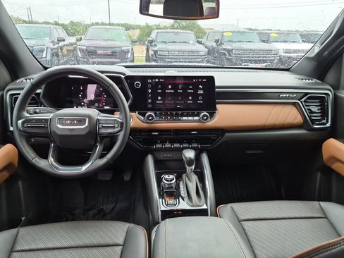 Used 2023 GMC Canyon AT4 w/ AT4 Premium Package AWD/4WD image 32