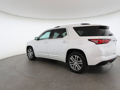 Used 2024 Chevrolet Traverse High Country image 10