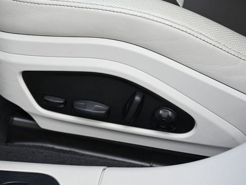 Used 2023 Porsche Panamera GTS image 46