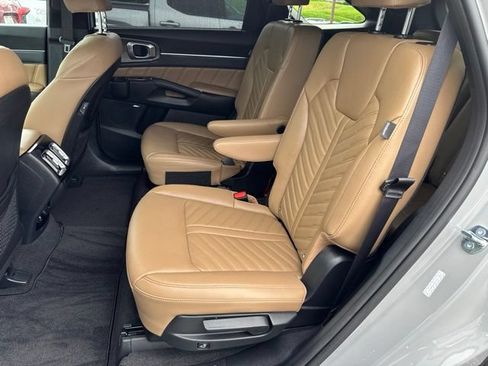 Used 2026 Kia Sorento SX Prestige w/ Olive Brown Leather Package AWD/4WD image 6