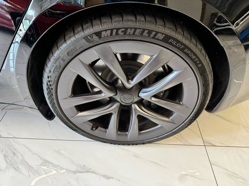 Used 2021 Tesla Model S Plaid AWD/4WD image 30