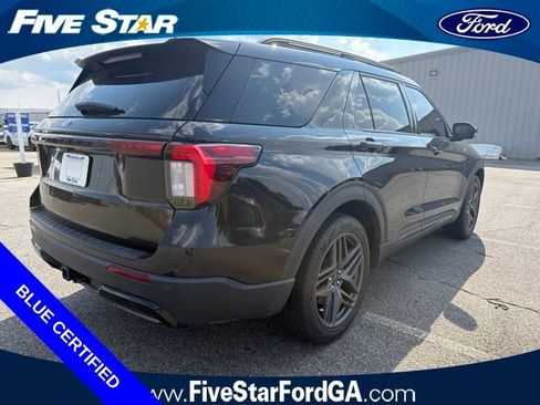 Used 2025 Ford Explorer ST-Line w/ Premium Package RWD image 3