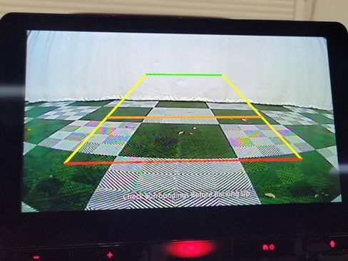 Used 2014 Volkswagen Beetle TDI image 26