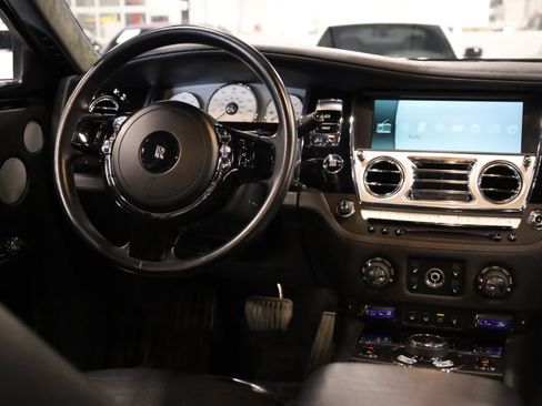 Used 2015 Rolls-Royce Ghost Base image 35