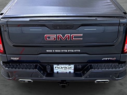 Used 2020 GMC Sierra 1500 AT4 w/ AT4 Premium Package AWD/4WD image 11