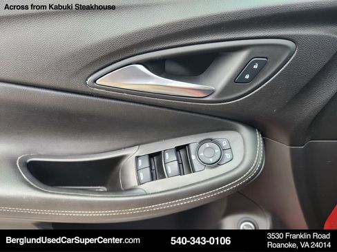 Used 2024 Buick Encore GX Preferred FWD image 17