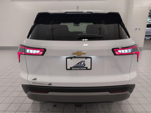 Certified 2025 Chevrolet Equinox LT FWD image 24