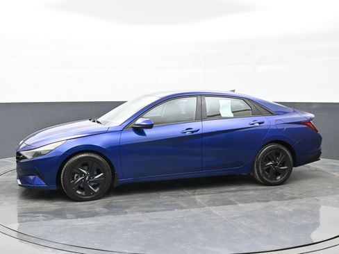 Used 2022 Hyundai Elantra SEL w/ Convenience Package image 5