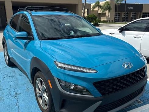 Certified 2023 Hyundai Kona SEL w/ Convenience Package AWD/4WD image 4