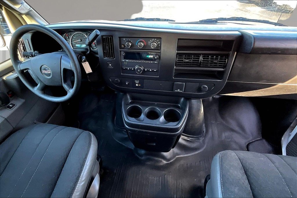 Used 2025 GMC Savana 2500 w/ Driver Convenience Package RWD image 8