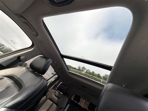 Used 2021 Jeep Grand Cherokee L Limited image 35