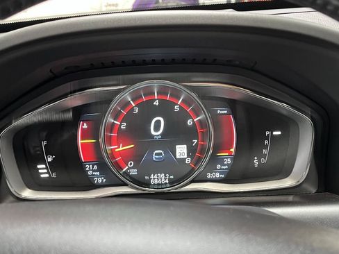 Used 2015 Volvo XC60 T5 Platinum AWD/4WD image 16