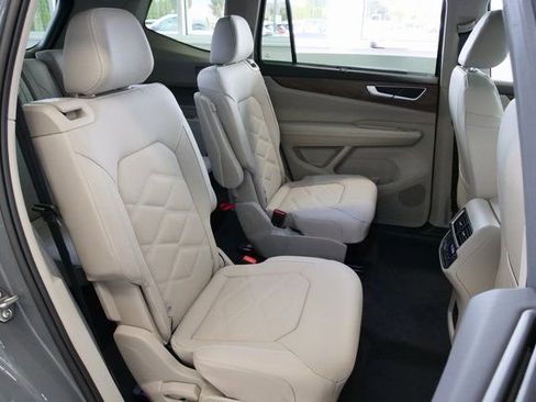 New 2026 Volkswagen Atlas SE image 17